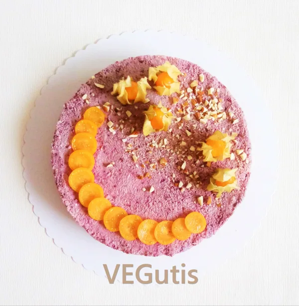 Žaliavalgiškas bananų-vyšnių tortukas (raw, be kokosų aliejaus)